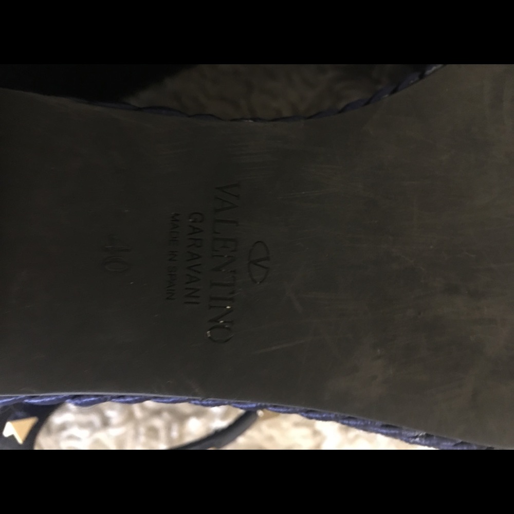 Valentino - Picture 14 of 16